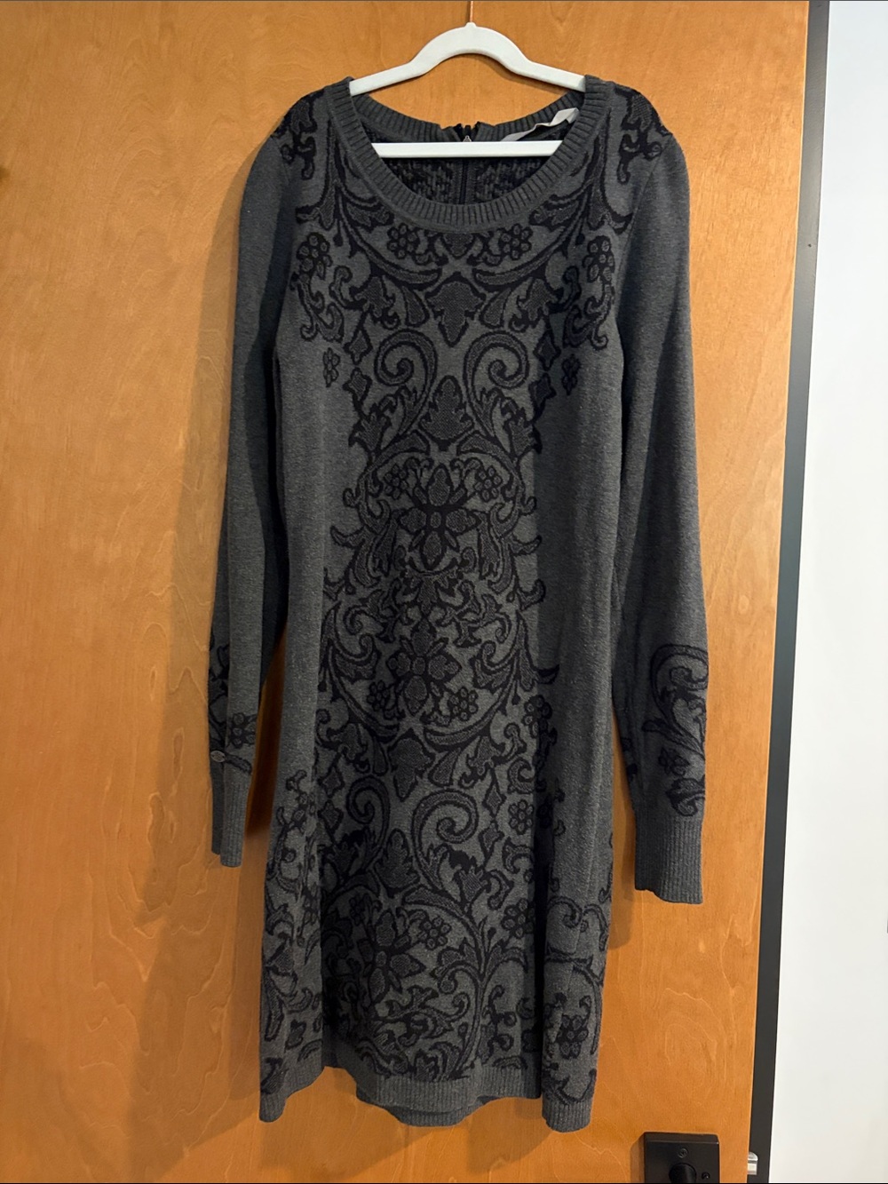Athleta Charcoal Gray Long-Sleeve Knit Dress with Black Damask Pattern